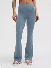 Super-High-Rise Flared Pant Regular