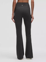 Super-High-Rise Flared Pant Regular