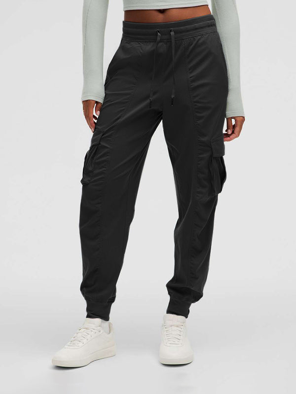 Relaxed-Fit Mid-Rise Cargo Jogger