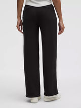 Wide-Leg Pant