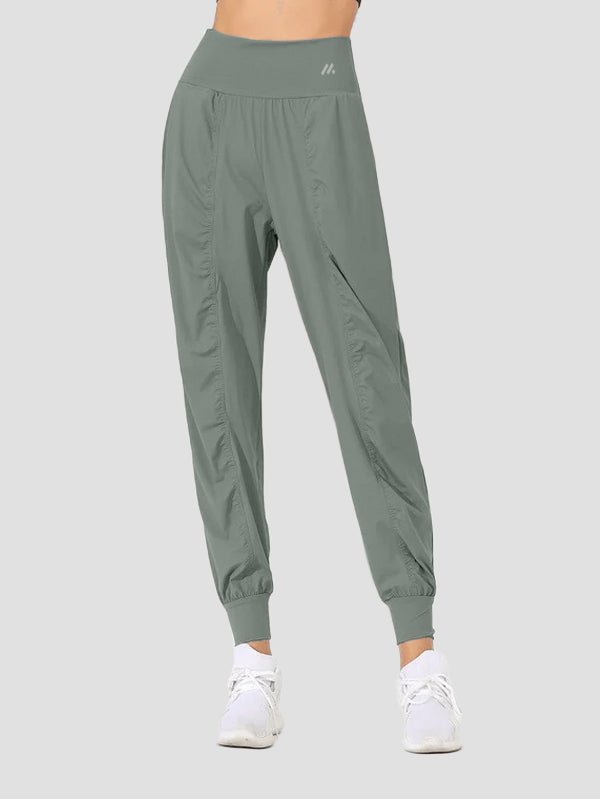Lightweight Sports  Pants with a Wide Belt and Cuffs