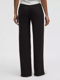 Wide-Leg Pant Regular